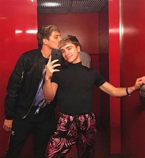 cody fern boyfriend